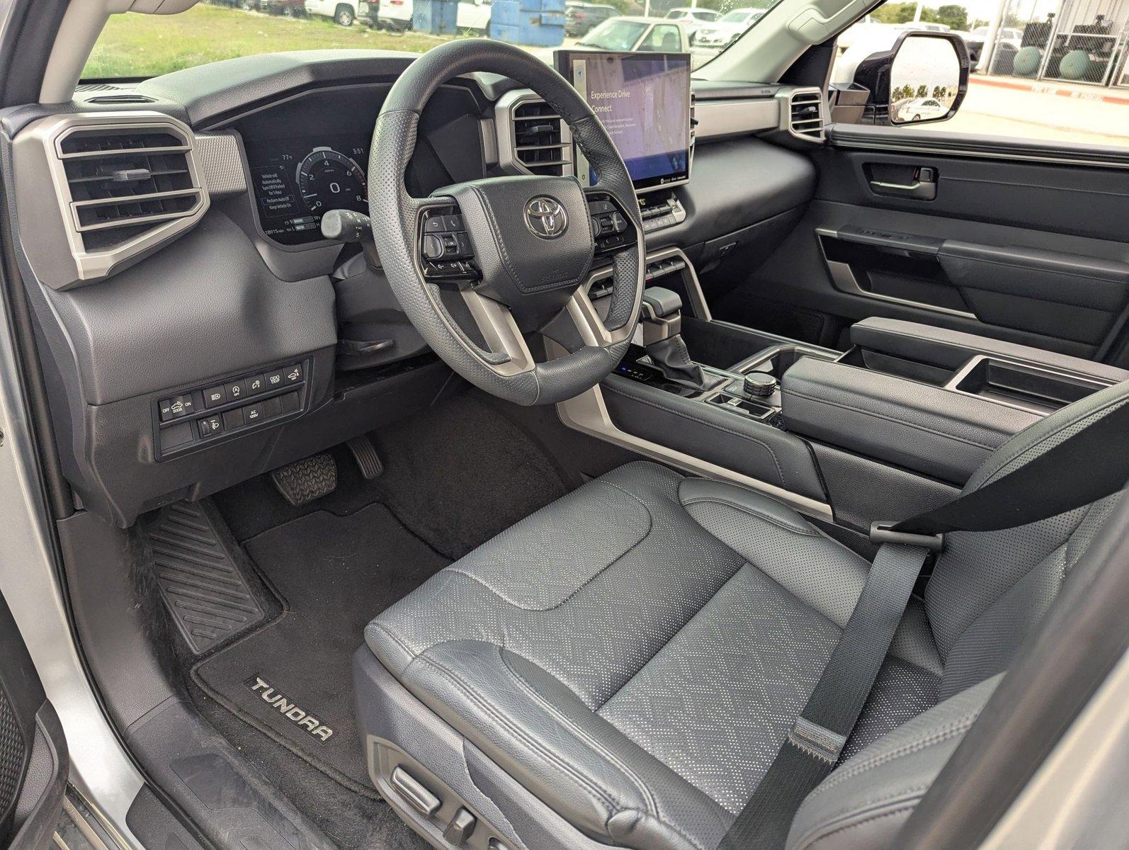 2024 Toyota Tundra 4WD Vehicle Photo in CORPUS CHRISTI, TX 78412-4902