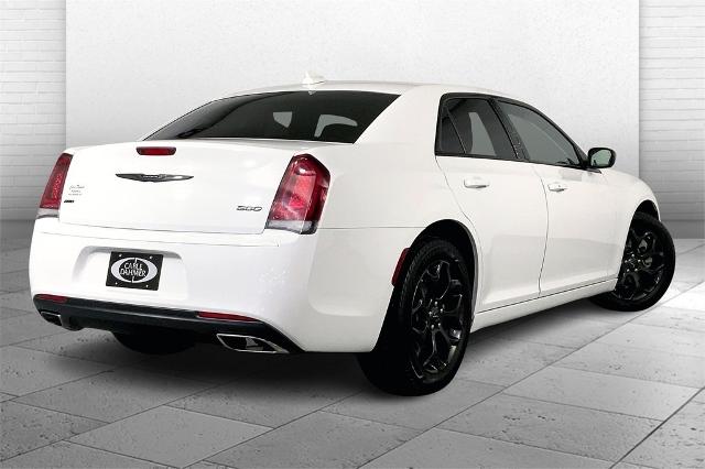 2022 Chrysler 300 Vehicle Photo in Kansas City, MO 64114