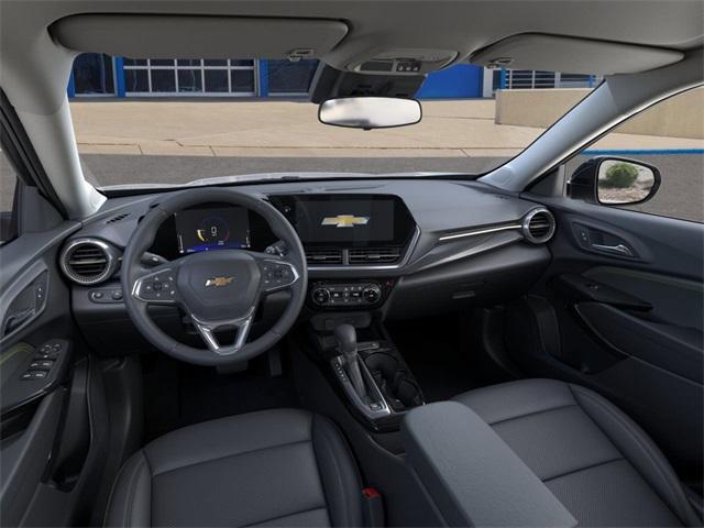 2025 Chevrolet Trax Vehicle Photo in ENGLEWOOD, CO 80113-6708