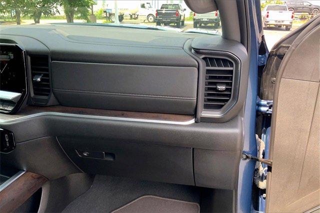 2024 GMC Sierra 1500 Vehicle Photo in INDEPENDENCE, MO 64055-1377