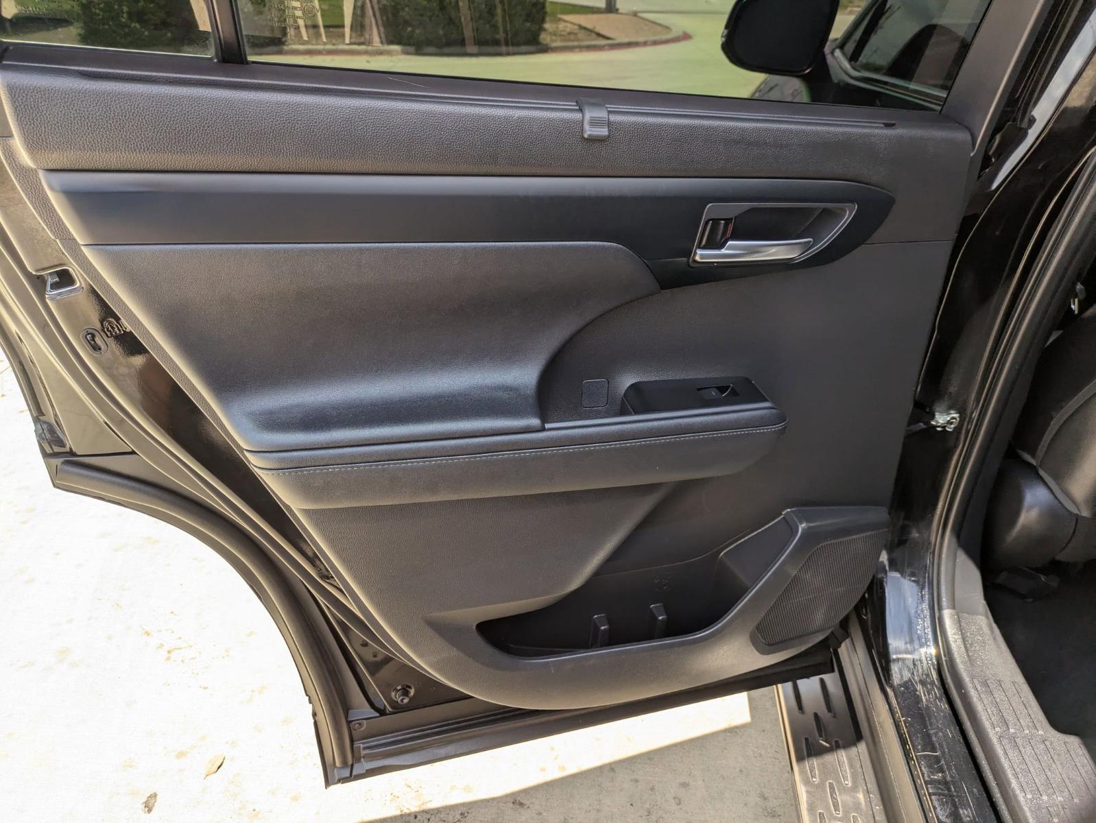 2023 Toyota Highlander Vehicle Photo in SELMA, TX 78154-1460