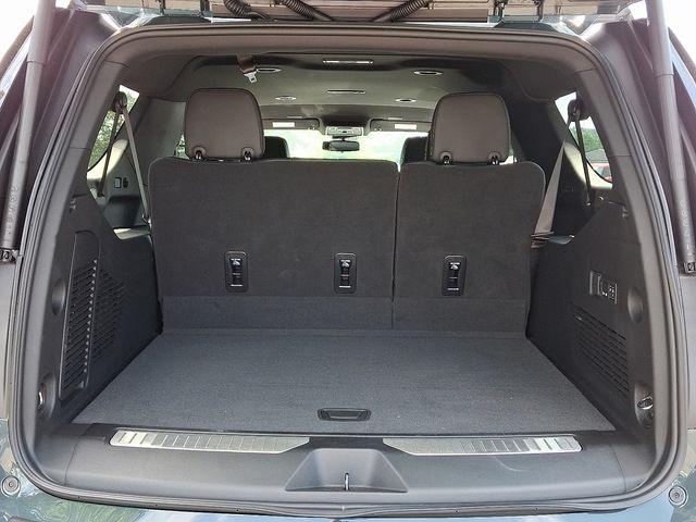 2025 Chevrolet Suburban Vehicle Photo in DANBURY, CT 06810-5034