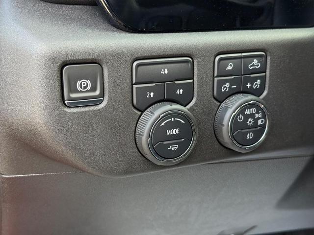 2025 Chevrolet Silverado 2500 HD Vehicle Photo in COLUMBIA, MO 65203-3903