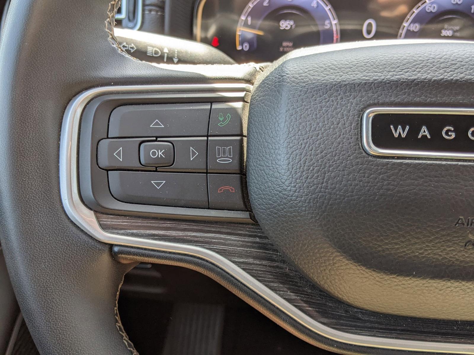 2023 Jeep Wagoneer L Vehicle Photo in Seguin, TX 78155