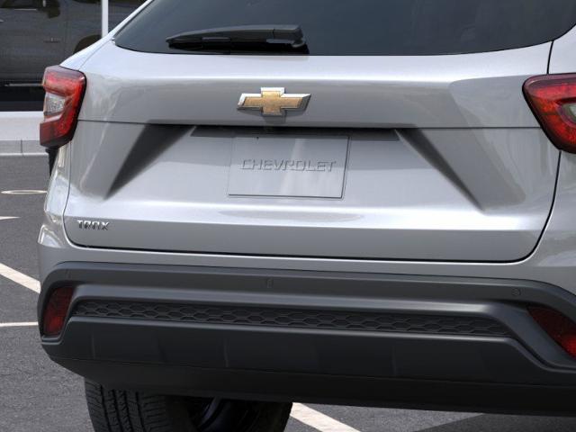 2025 Chevrolet Trax Vehicle Photo in Roslyn, NY 11576