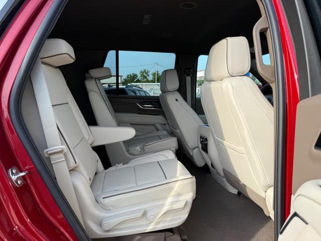 2025 GMC Yukon Vehicle Photo in COLUMBIA, MO 65203-3903