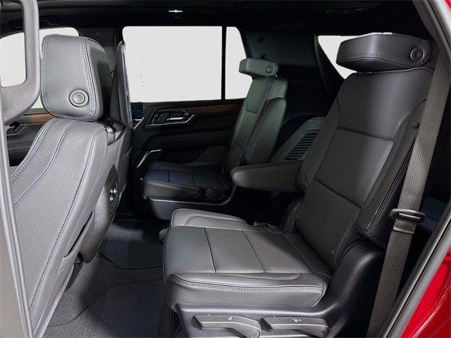 2025 GMC Yukon Vehicle Photo in PUYALLUP, WA 98371-4149