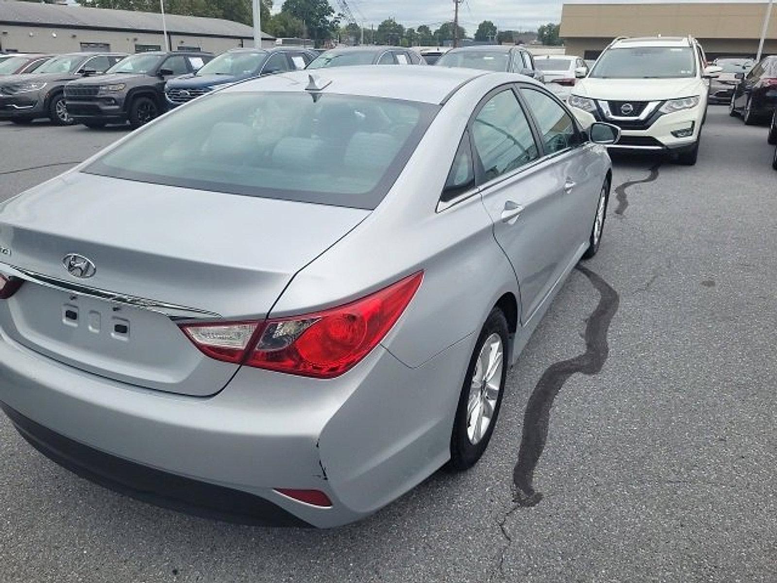 2014 Hyundai SONATA Vehicle Photo in Harrisburg, PA 17111