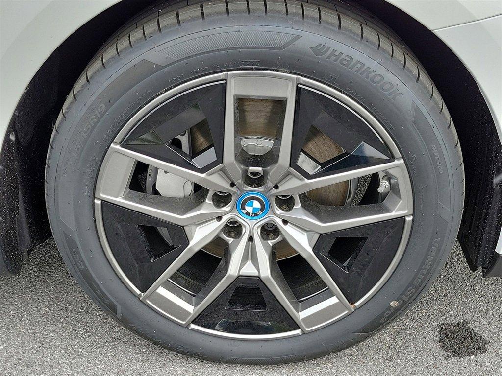 2025 BMW i5 Vehicle Photo in Muncy, PA 17756