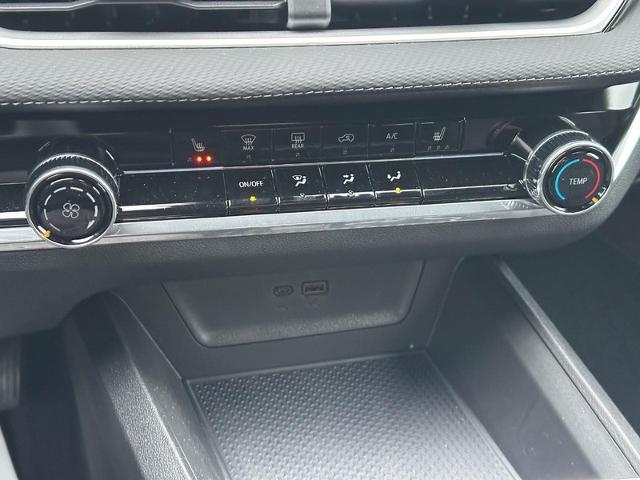 2025 Chevrolet Equinox Vehicle Photo in COLUMBIA, MO 65203-3903