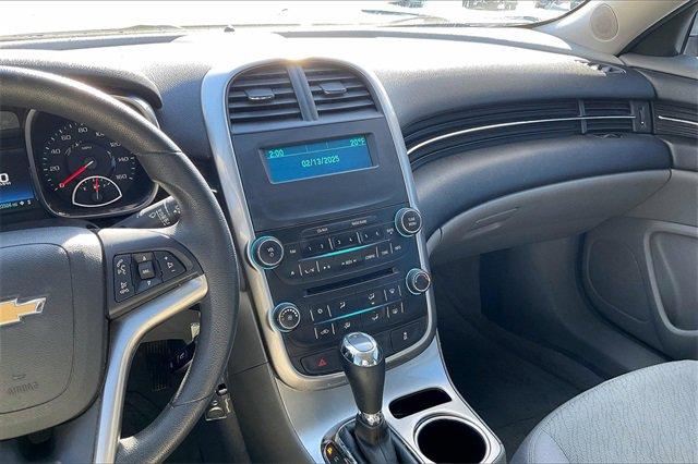2015 Chevrolet Malibu Vehicle Photo in INDEPENDENCE, MO 64055-1314