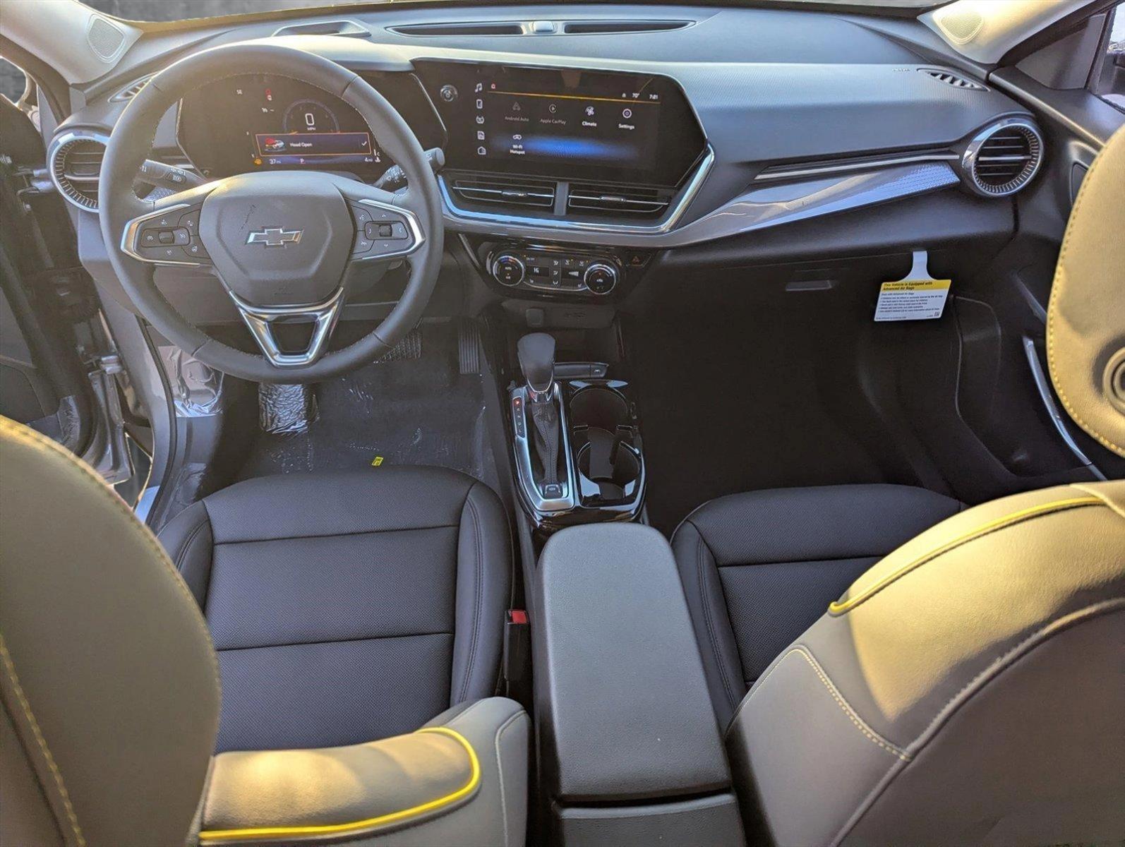 2025 Chevrolet Trax Vehicle Photo in PEMBROKE PINES, FL 33024-6534