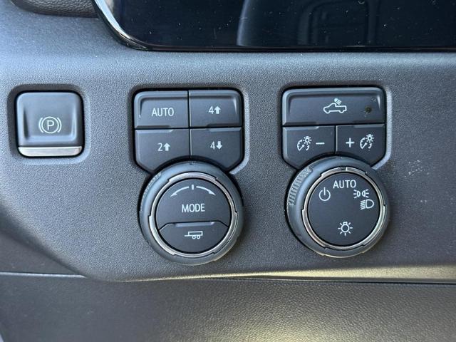2023 Chevrolet Silverado 1500 Vehicle Photo in COLUMBIA, MO 65203-3903