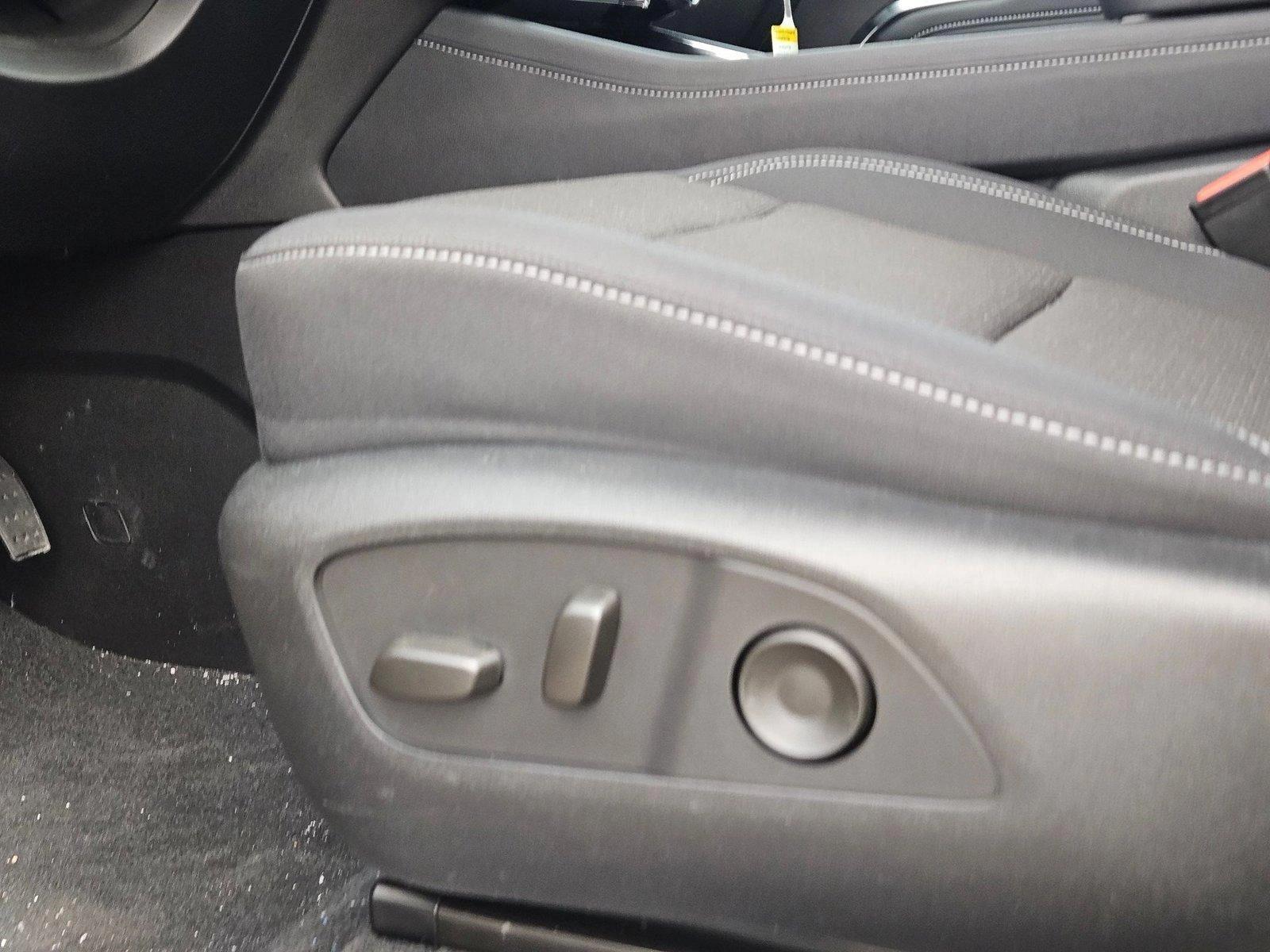 2025 Chevrolet Traverse Vehicle Photo in PEORIA, AZ 85382-3715