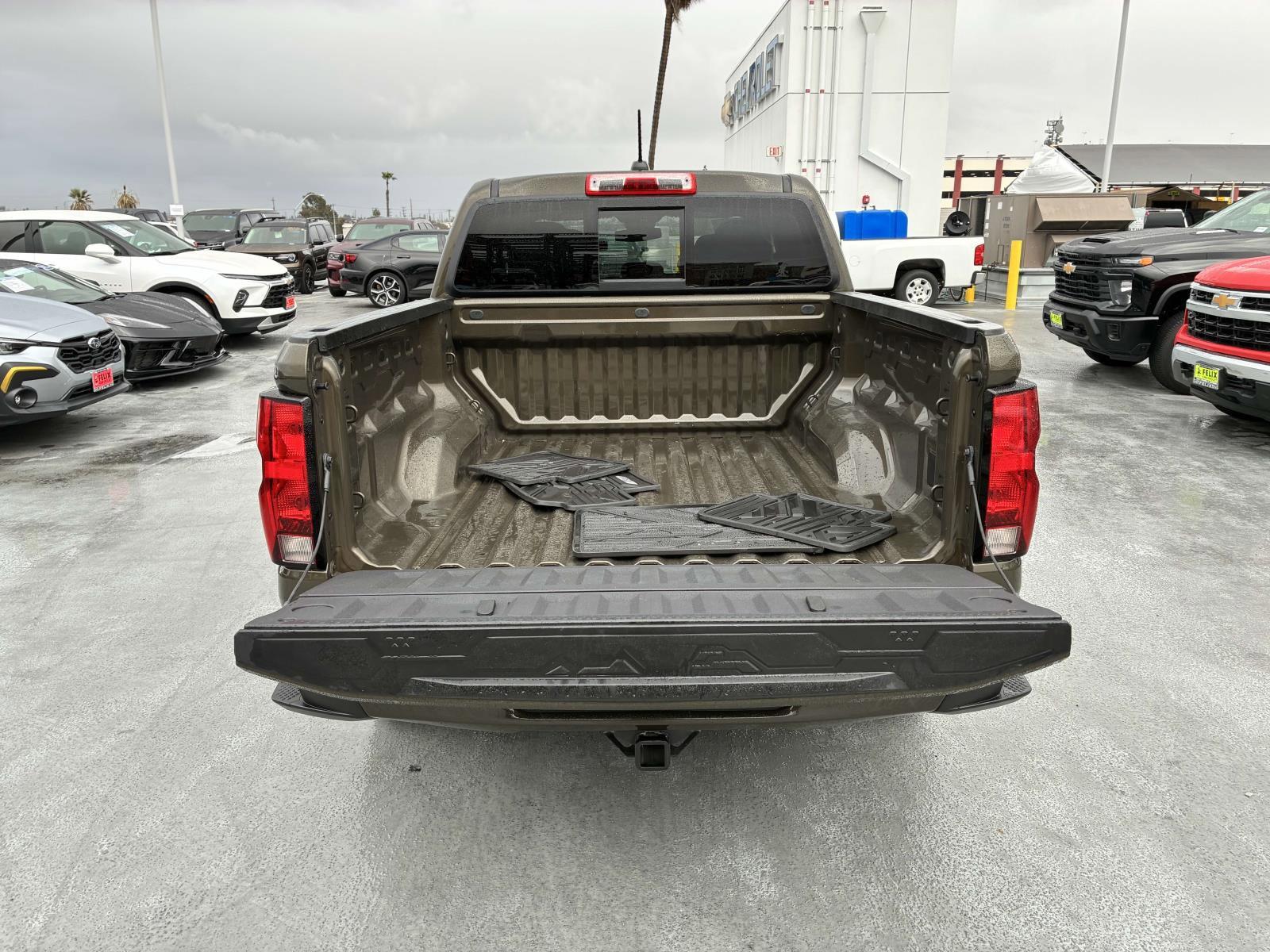 2024 Chevrolet Colorado Vehicle Photo in LOS ANGELES, CA 90007-3794