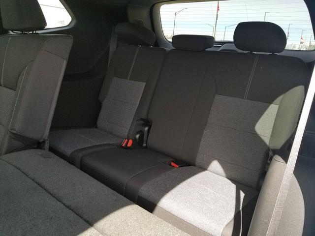 2025 GMC Acadia Vehicle Photo in ELYRIA, OH 44035-6349