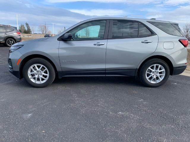 2024 Chevrolet Equinox Vehicle Photo in Oshkosh, WI 54904