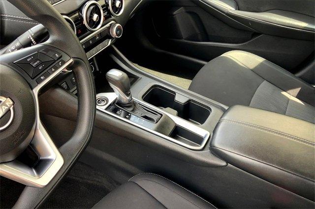 2024 Nissan Sentra Vehicle Photo in TOPEKA, KS 66609-0000
