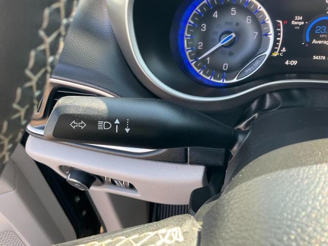 2023 Chrysler Pacifica Vehicle Photo in Kaukauna, WI 54130