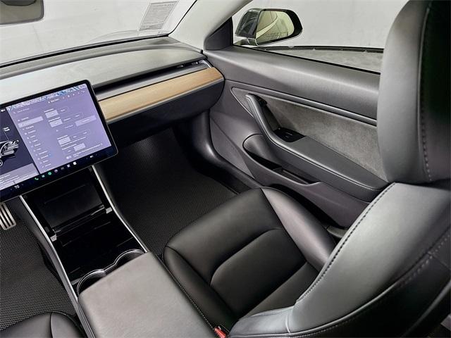2018 Tesla Model 3 Vehicle Photo in Everett, WA 98204