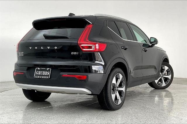 2024 Volvo XC40 Vehicle Photo in Grapevine, TX 76051