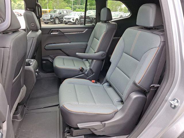 2024 GMC Acadia Vehicle Photo in DANBURY, CT 06810-5034
