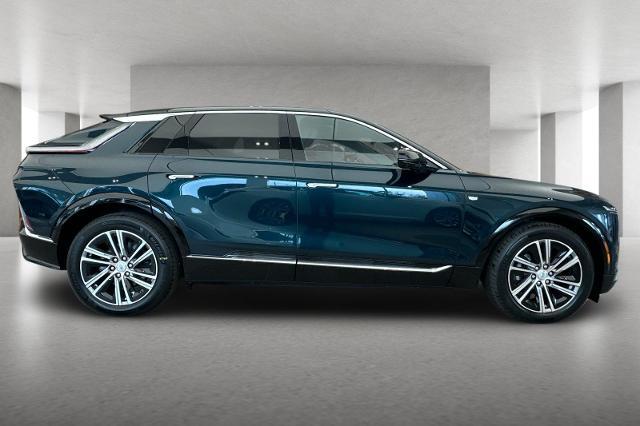 Used 2025 Cadillac LYRIQ Luxury 1 with VIN 1GYKPNRK0SZ308252 for sale in Fremont, CA