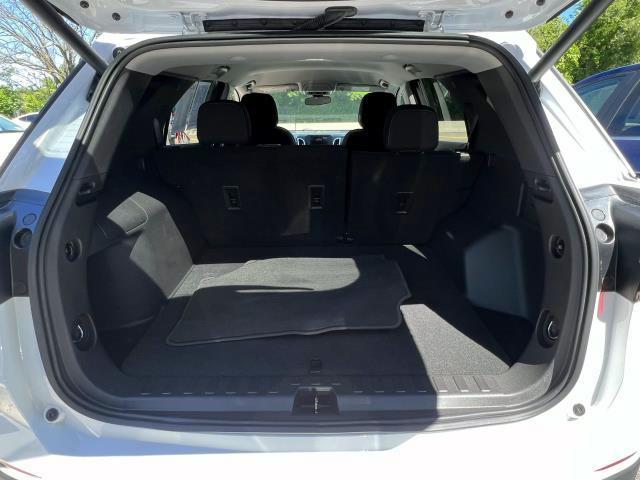 2022 Chevrolet Equinox Vehicle Photo in Roslyn, NY 11576