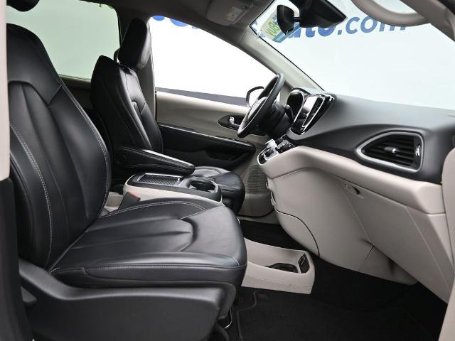 2023 Chrysler Pacifica Vehicle Photo in Cedar Rapids, IA 52402