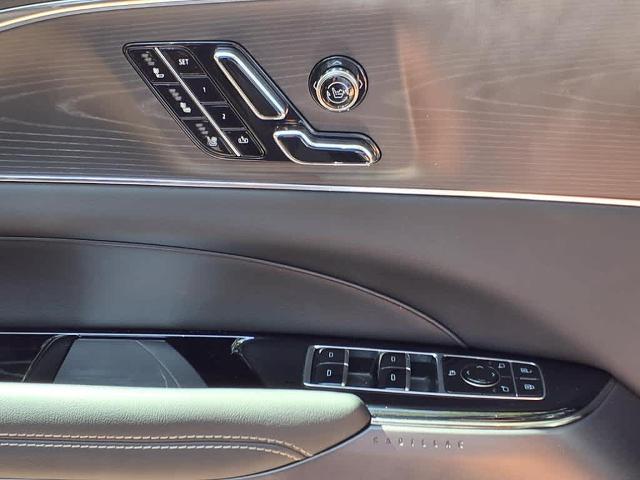 2024 Cadillac LYRIQ Vehicle Photo in San Antonio, TX 78230-1001