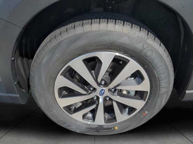 2025 Subaru Outback Vehicle Photo in Green Bay, WI 54304