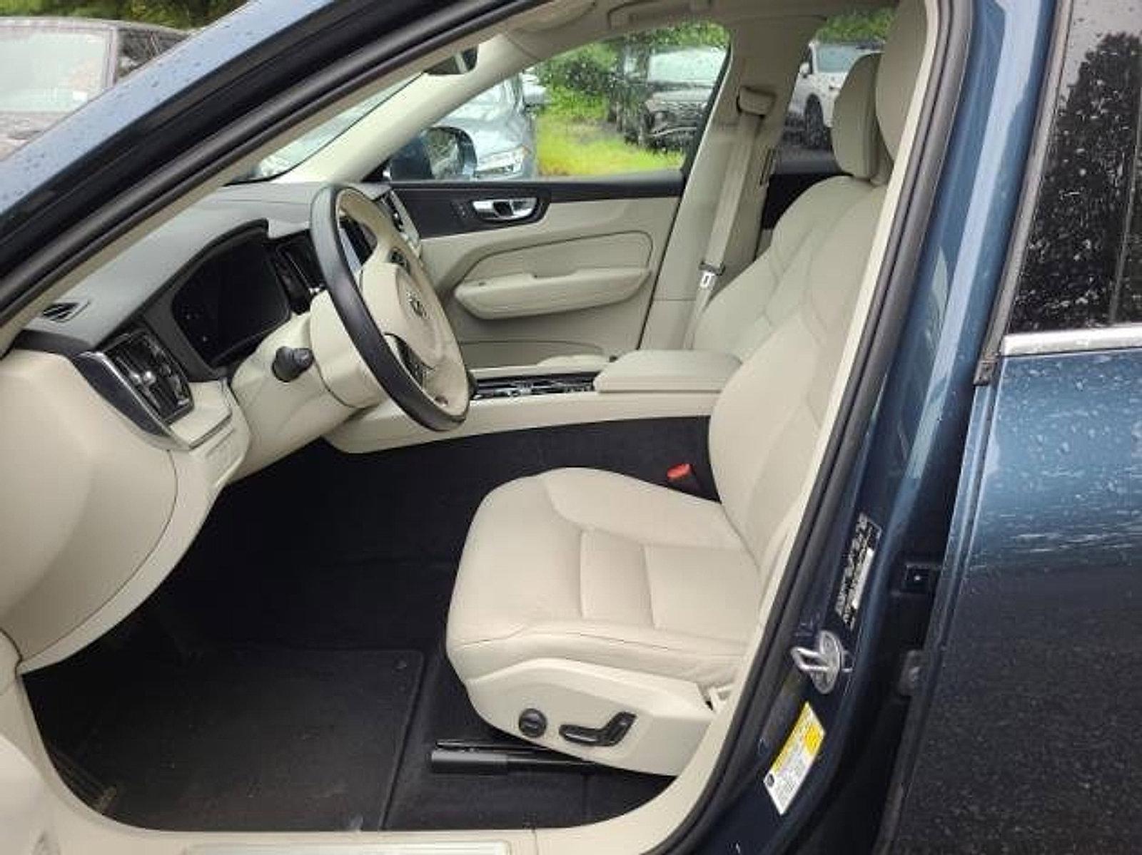 2023 Volvo XC60 Vehicle Photo in Trevose, PA 19053