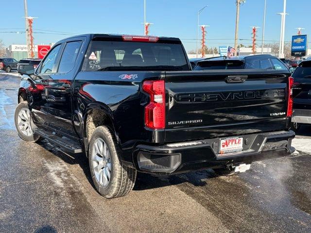 View vehicle photo 3