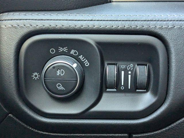 2020 Ram 1500 Vehicle Photo in BRUNSWICK, GA 31525-1881