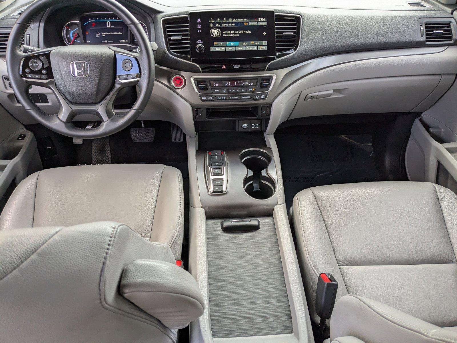 2022 Honda Pilot Vehicle Photo in Miami, FL 33015