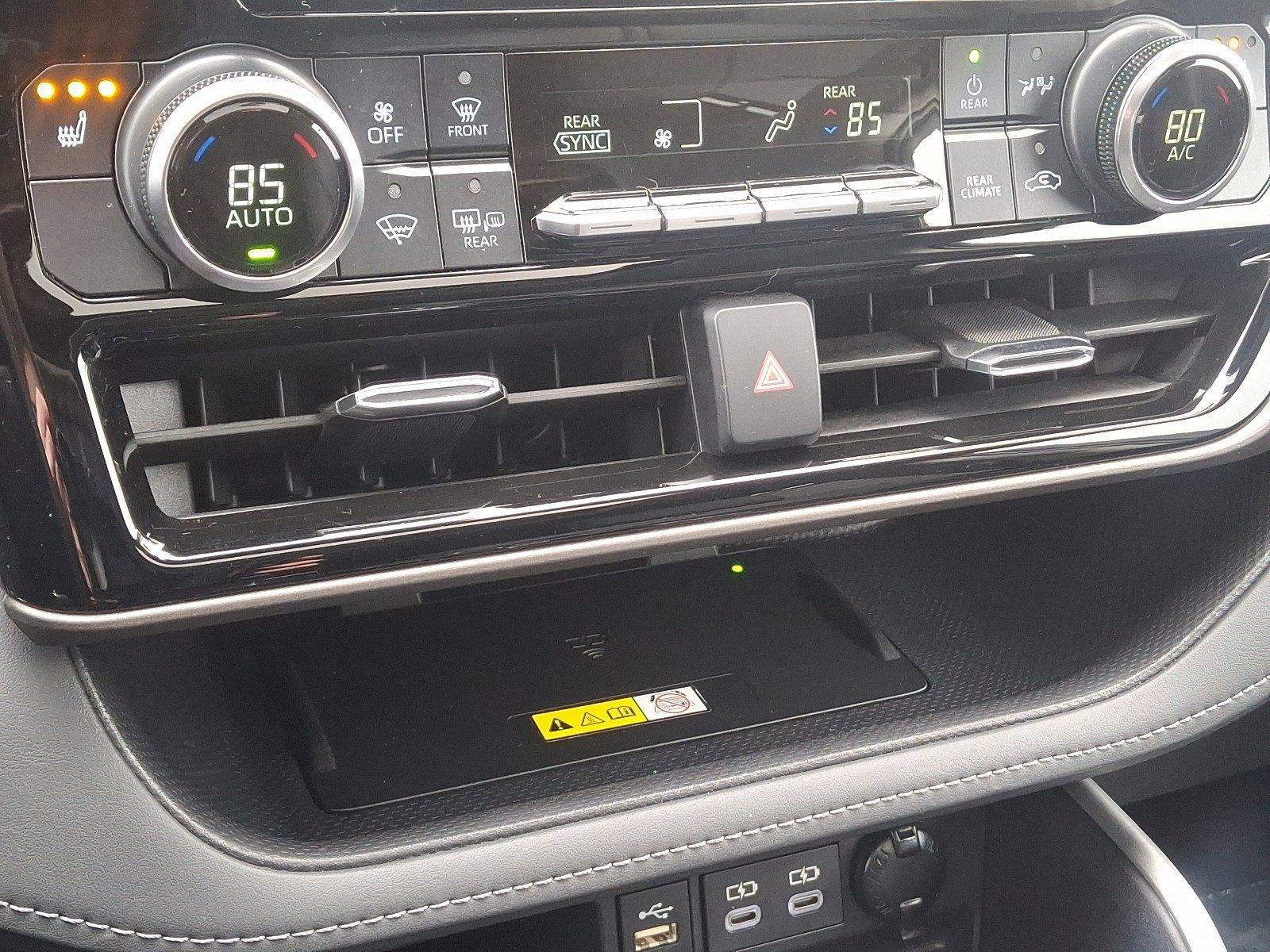 2023 Toyota Highlander Vehicle Photo in Harrisburg, PA 17111