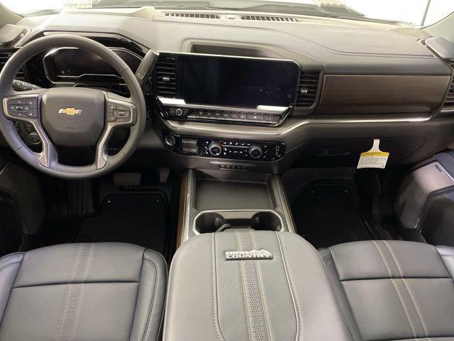 2025 Chevrolet Silverado 3500 HD Vehicle Photo in PHOENIX, AZ 85014-3381