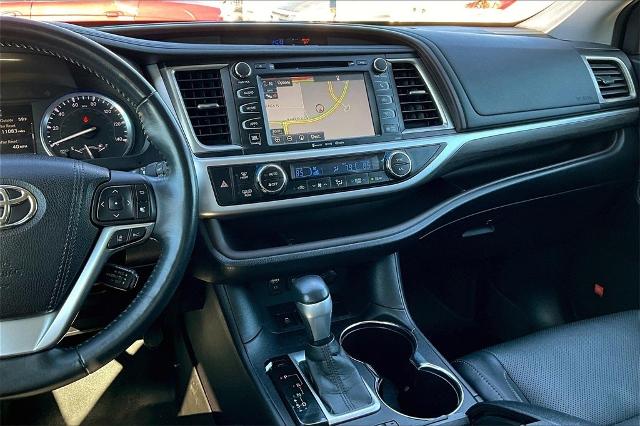 2017 Toyota Highlander Vehicle Photo in San Antonio, TX 78230