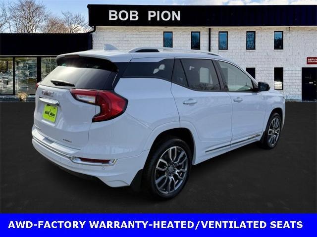 2022 GMC Terrain Vehicle Photo in CHICOPEE, MA 01020-5001