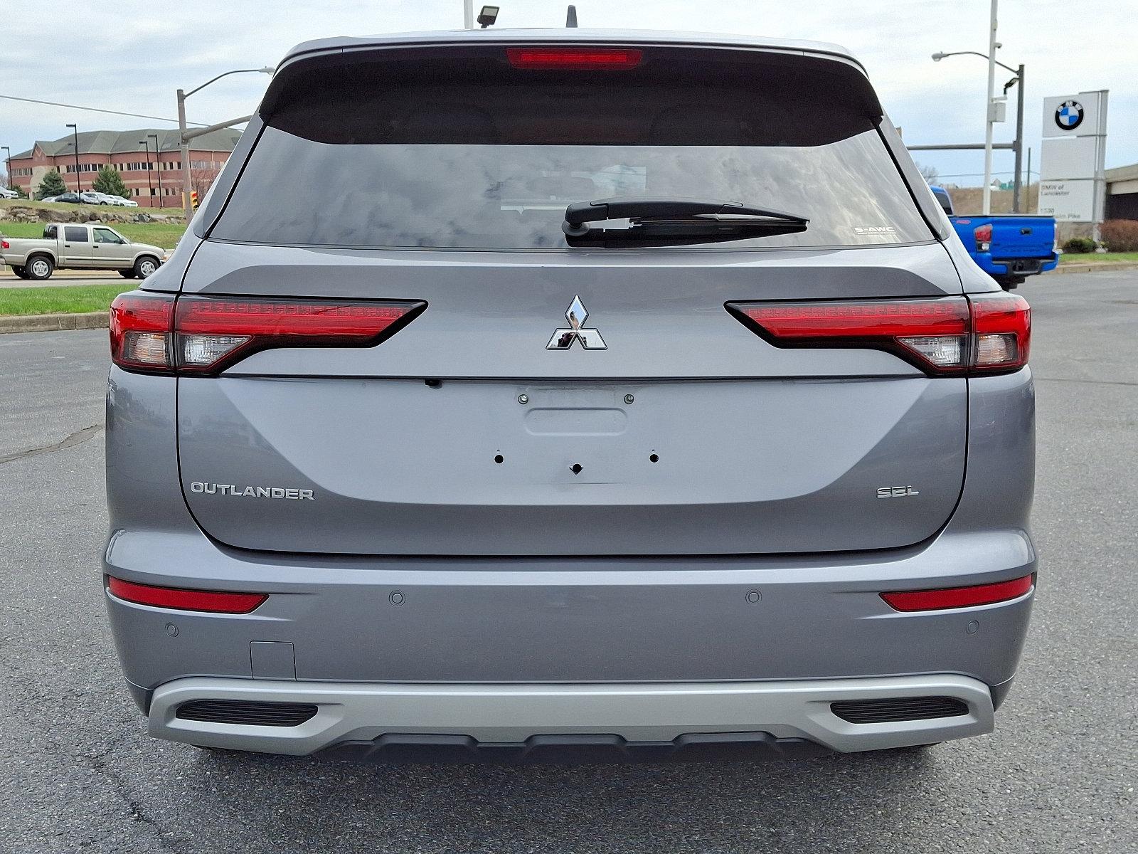 2022 Mitsubishi Outlander Vehicle Photo in Lancaster, PA 17601