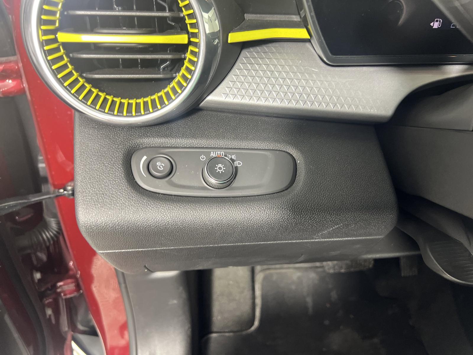 2024 Chevrolet Trax Vehicle Photo in GEORGETOWN, TX 78626-7508