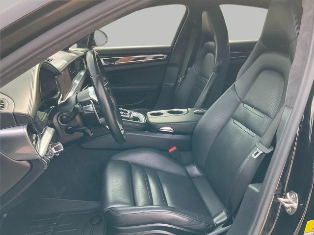 2017 Porsche Panamera Vehicle Photo in Kaukauna, WI 54130