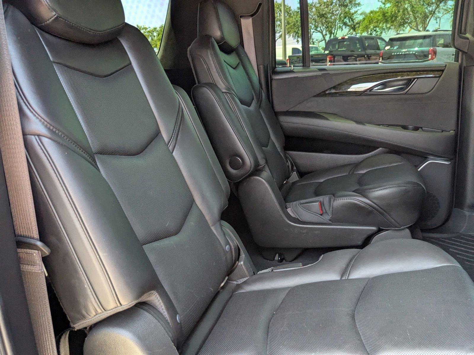2016 Cadillac Escalade ESV Vehicle Photo in St. Petersburg, FL 33713
