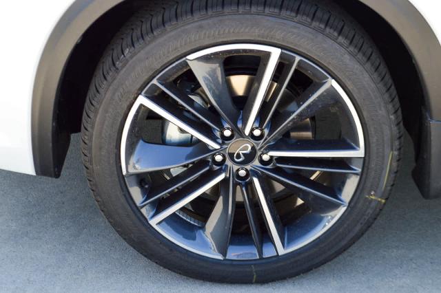 2025 INFINITI QX50 Vehicle Photo in Houston, TX 77090