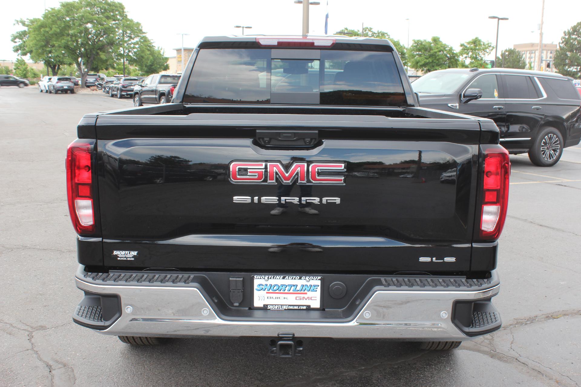 2025 GMC Sierra 1500 Vehicle Photo in AURORA, CO 80012-4011