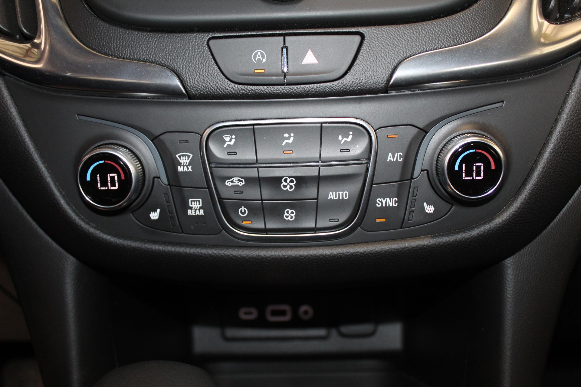 2022 Chevrolet Equinox Vehicle Photo in NORTHAMPTON, MA 01060-1120