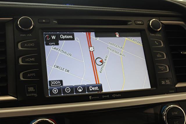 2016 Toyota Highlander Vehicle Photo in Green Bay, WI 54304