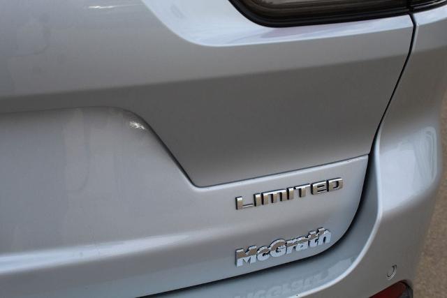 2023 Jeep Grand Cherokee L Vehicle Photo in Cedar Rapids, IA 52402