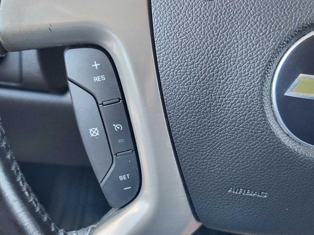 2011 Chevrolet Suburban Vehicle Photo in DENTON, TX 76210-9321