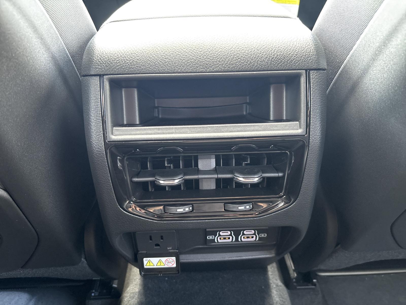 2025 Jeep Grand Cherokee Vehicle Photo in Mechanicsburg, PA 17050-1707